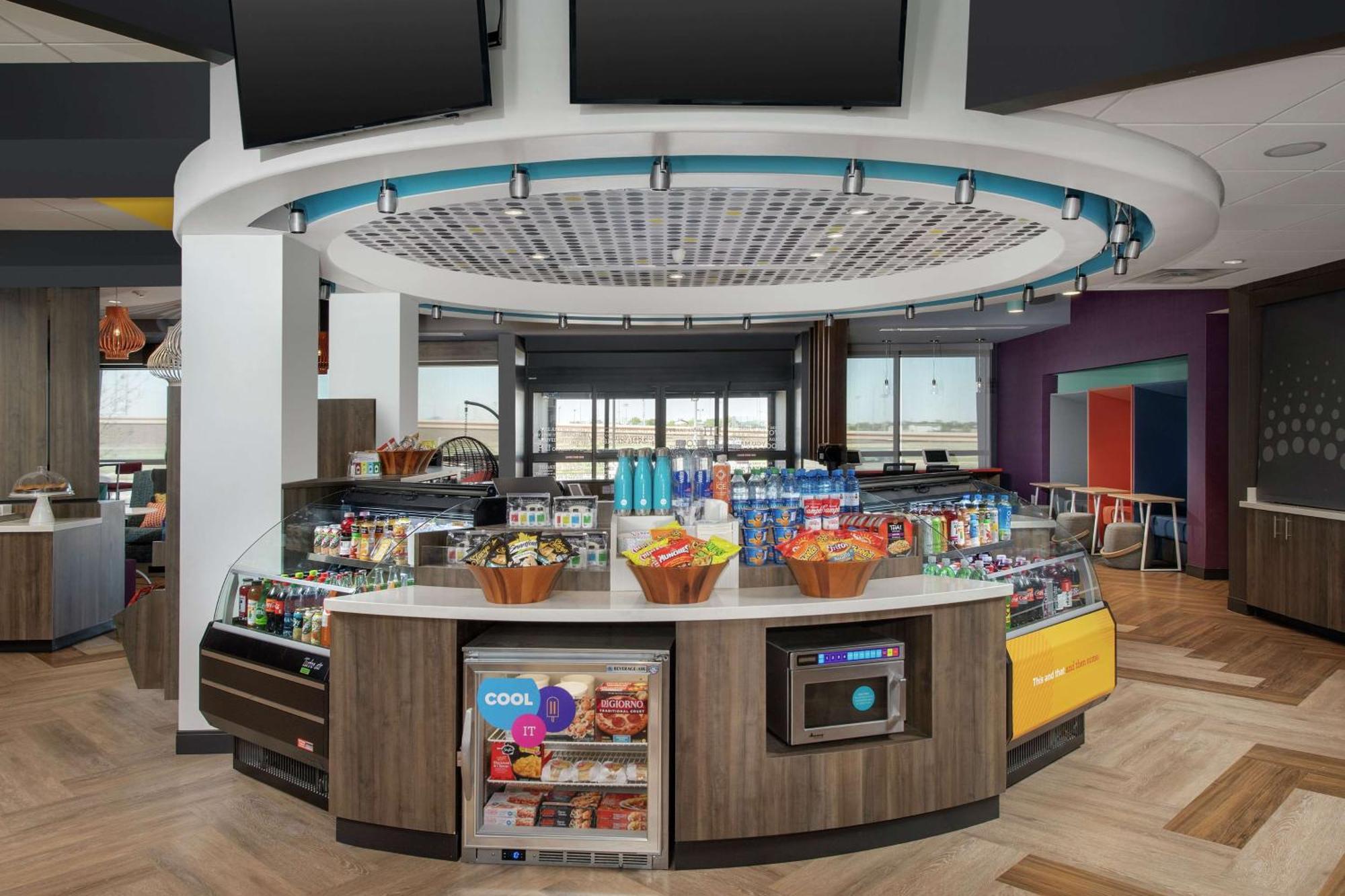 Tru By Hilton Lubbock Southwest Hotel Exterior photo